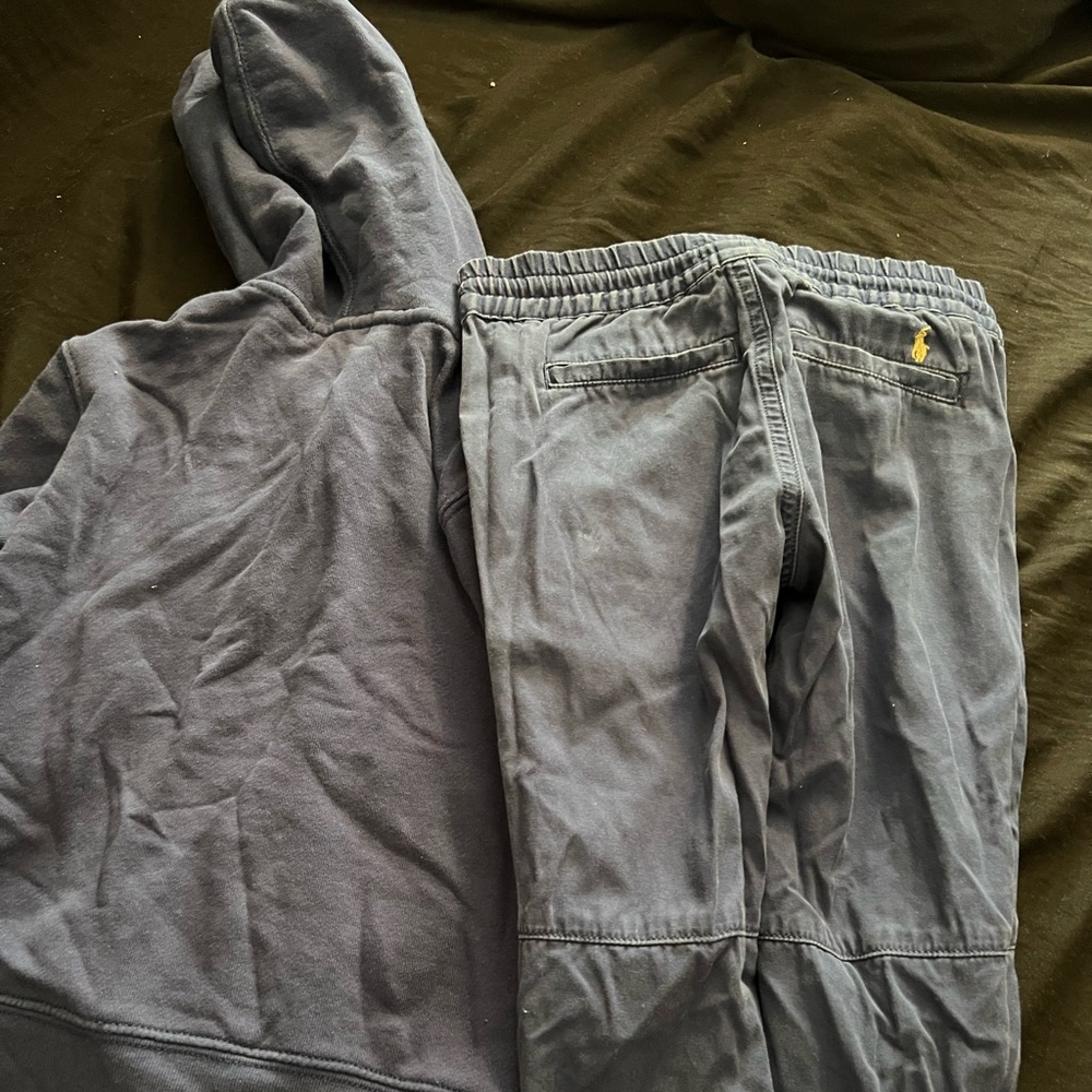 Zip up hoodie & cargo pants